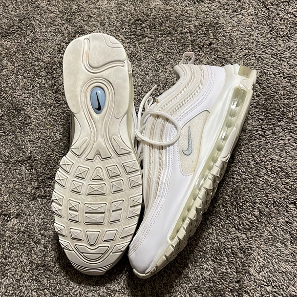 Nike Mens shoe - Picture 2 of 2